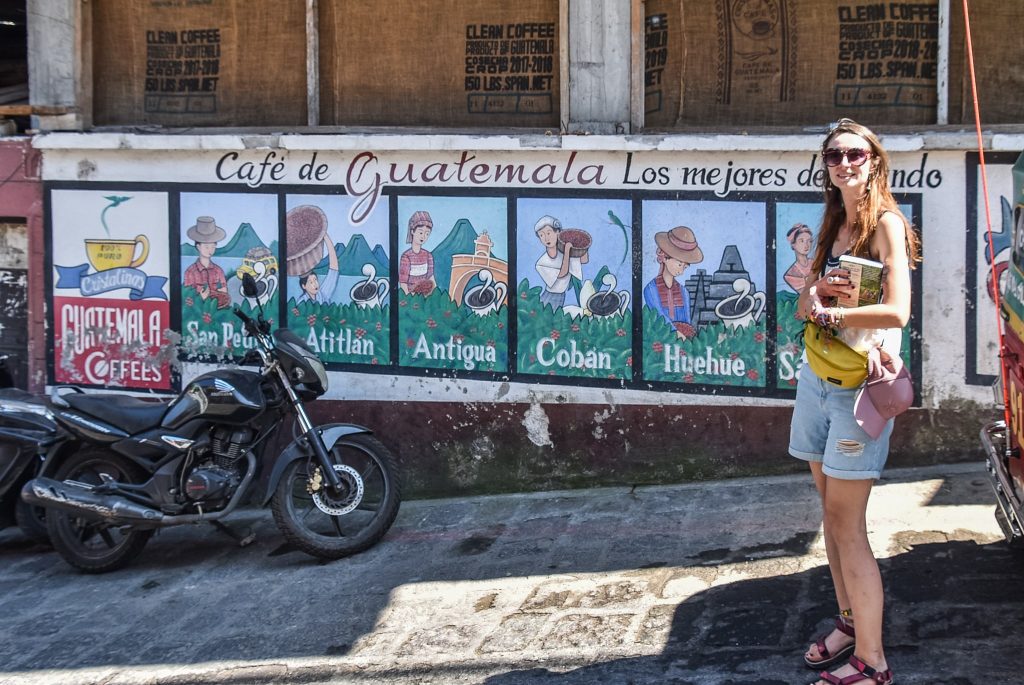 Un perete dedicat cafelei din Guatemala