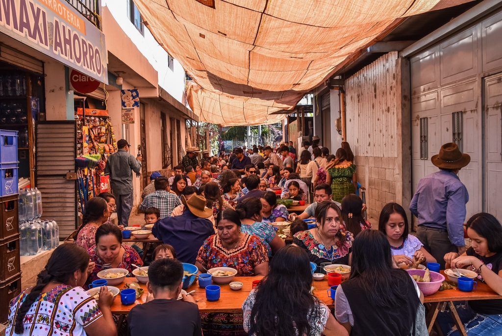 Fiesta stradală, Atitlan