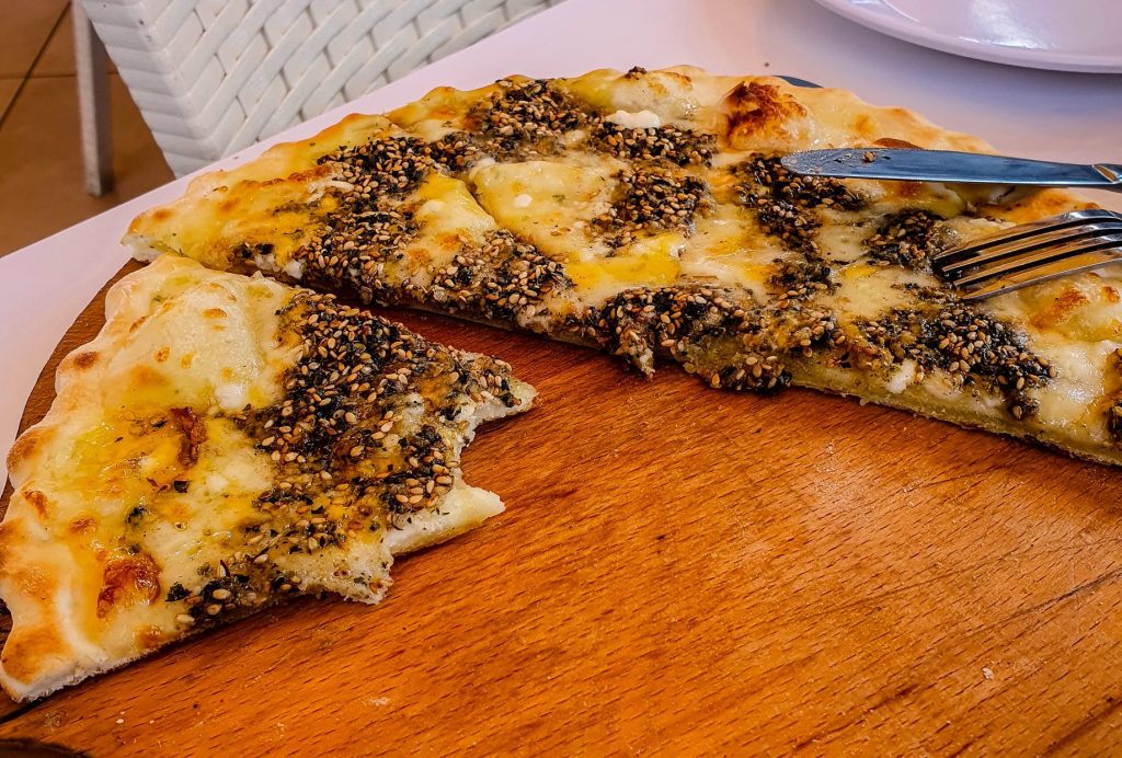 Manaqeesh cu zaatar