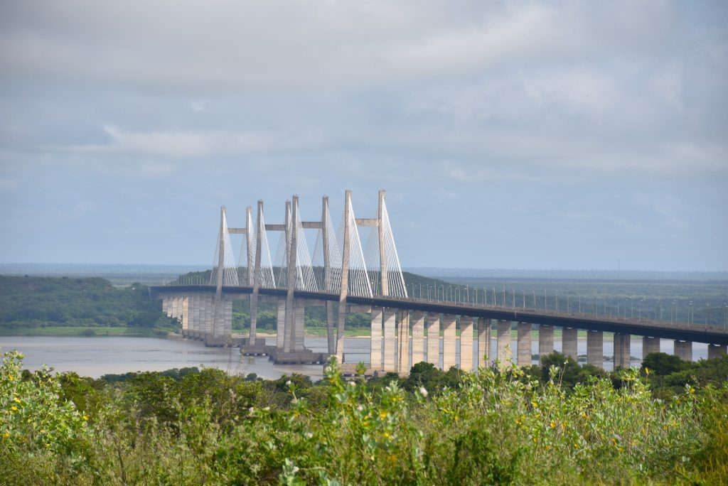 mare parte din energia electrică a Venezuelei provine de la o centrală hidroelectrică foarte mare de la Barajul Guri, care a fost construită în anii 1960;