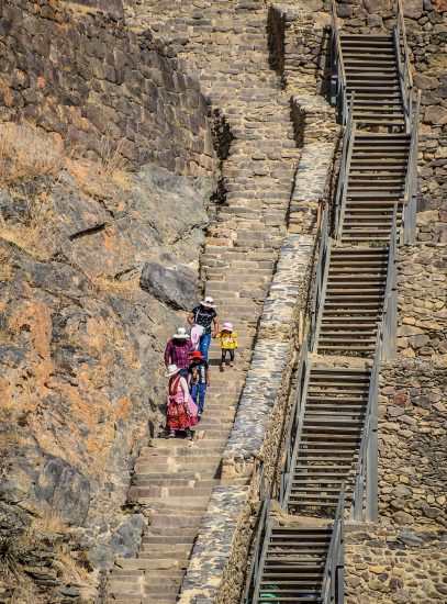 Multe scări în Ollantaytambo