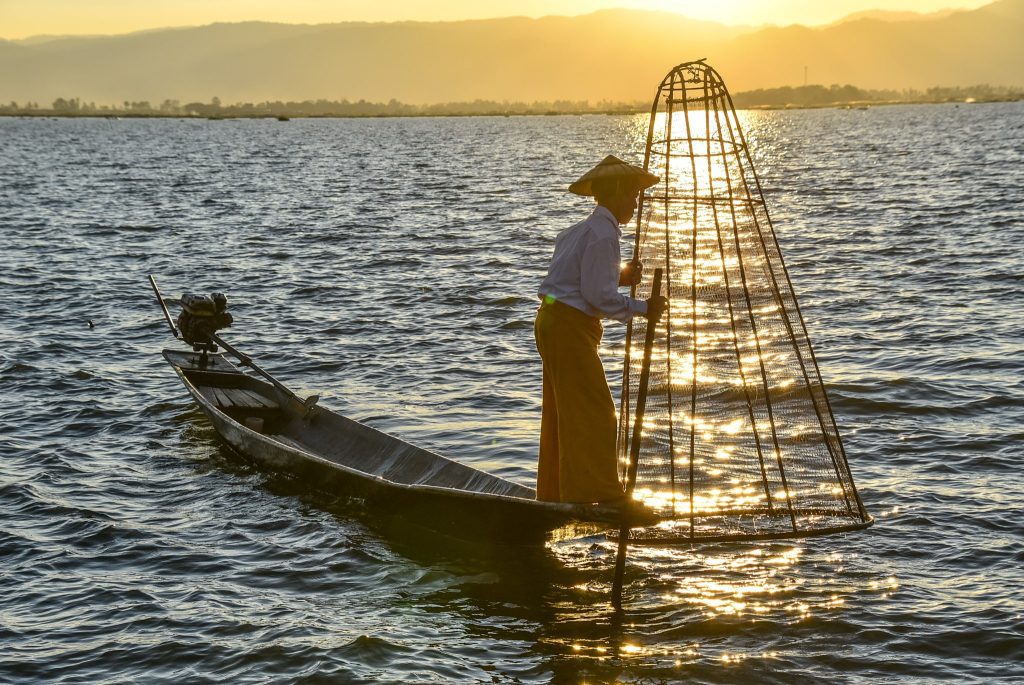 Faimoșii pescari din Inle Lake