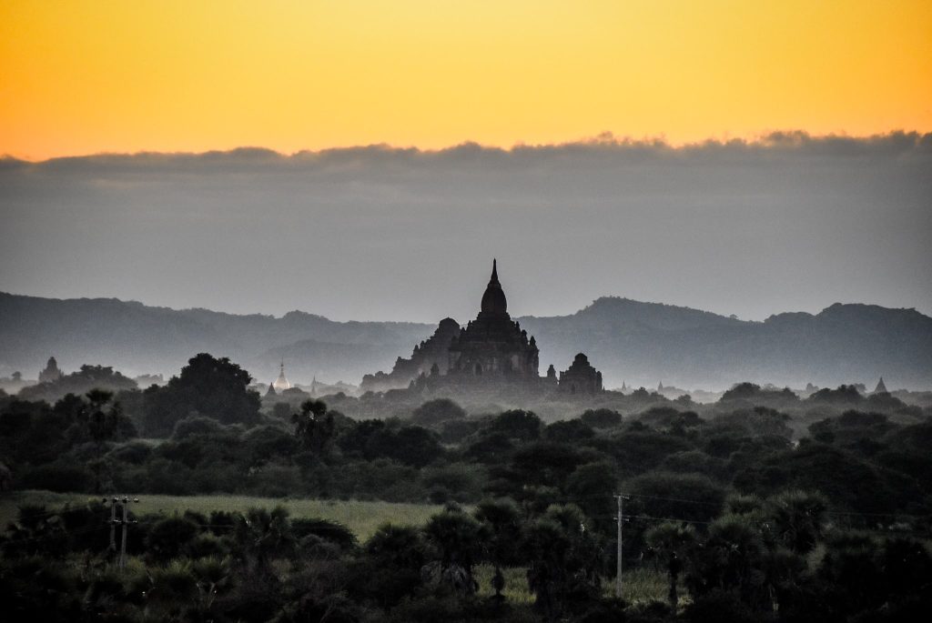 Bagan, dimineața